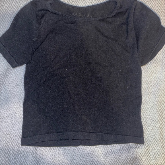 Black Short Sleeve Top - Picture 1 of 2